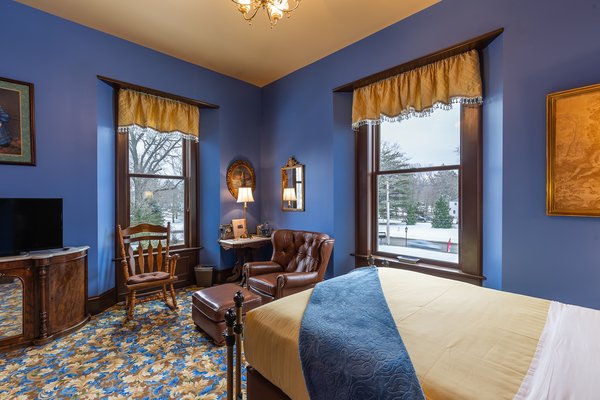 The Blue Room - Room 201 Photo 3