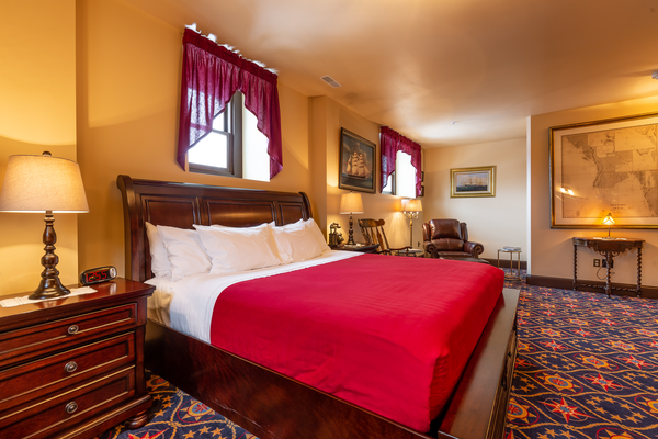 Captain's Berth - Room 301 Photo 1