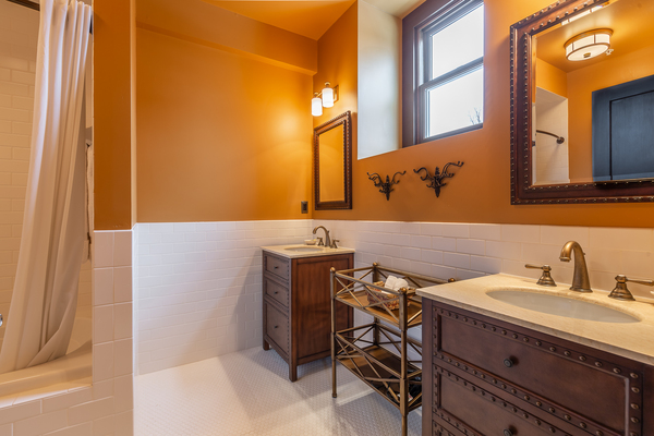 Captain's Berth - Room 301 Photo 3